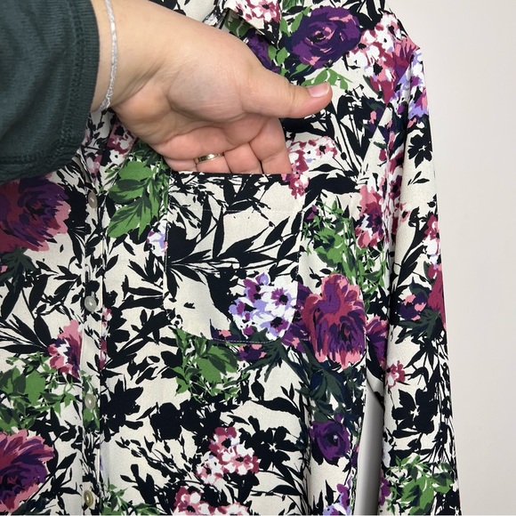 J Jill Relaxed Shirttail Blouse Oat Floral button Down Shirt Pocket XL - Picture 9 of 12